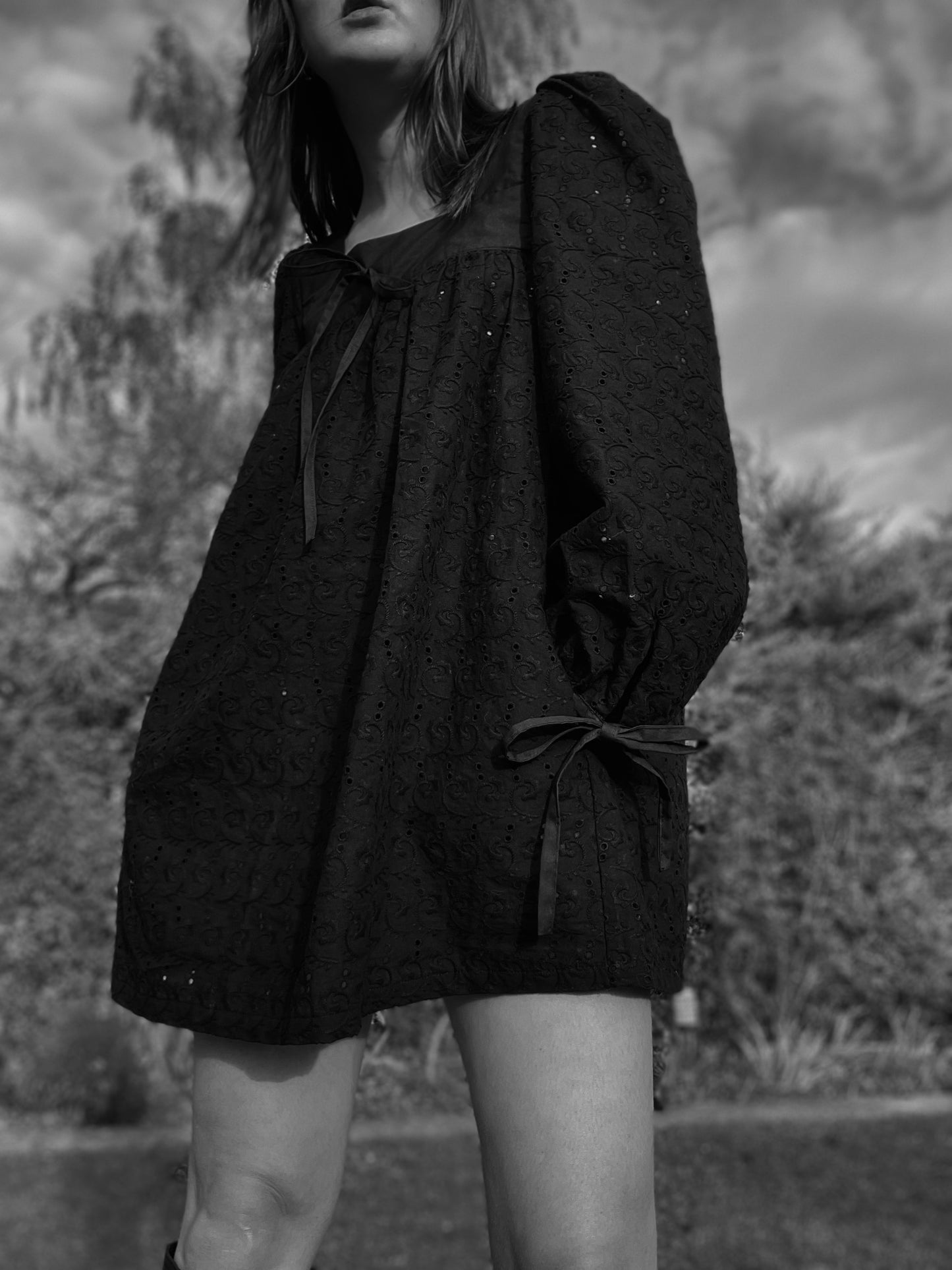 Robe Lana embroidery