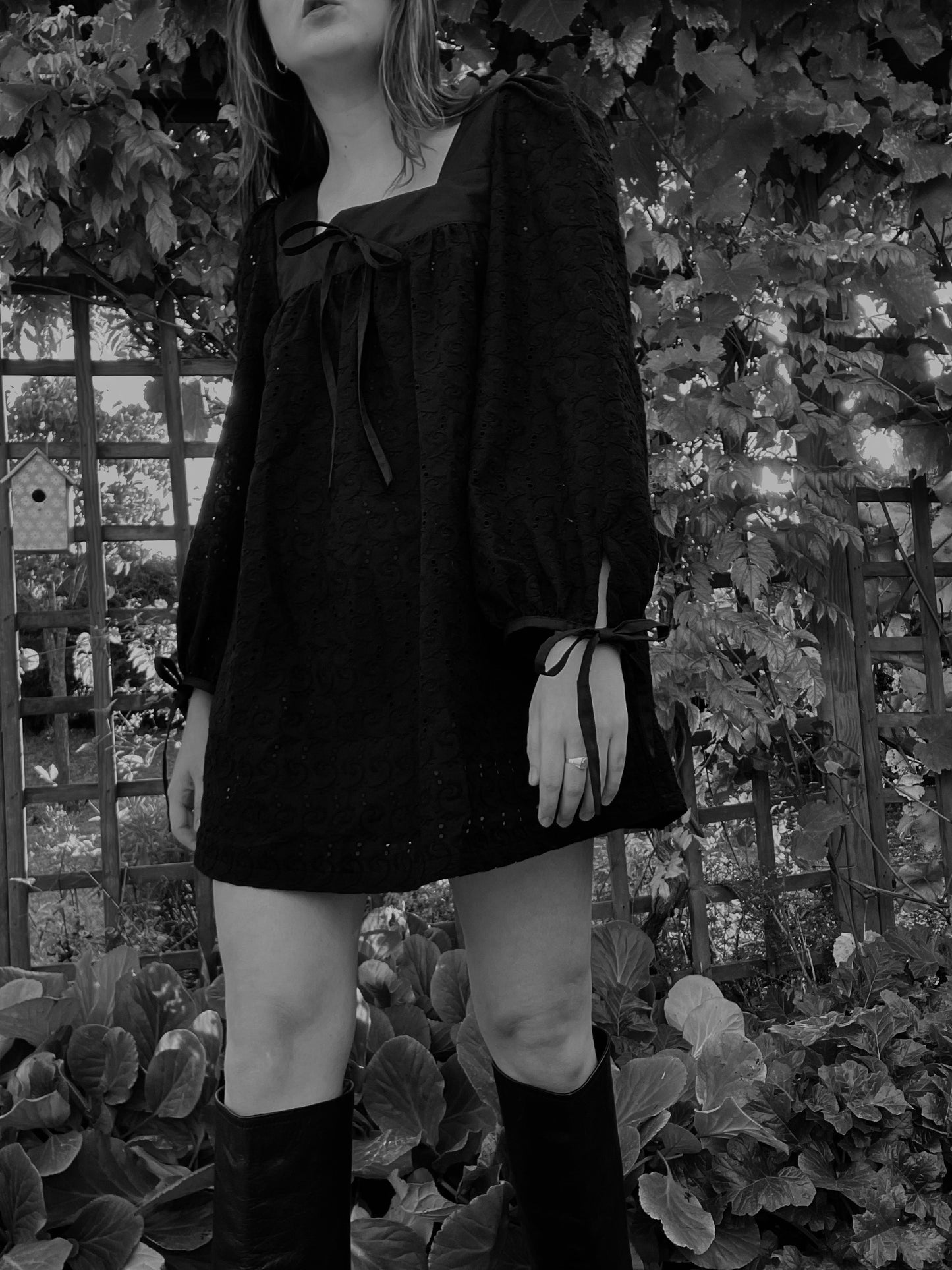 Robe Lana embroidery
