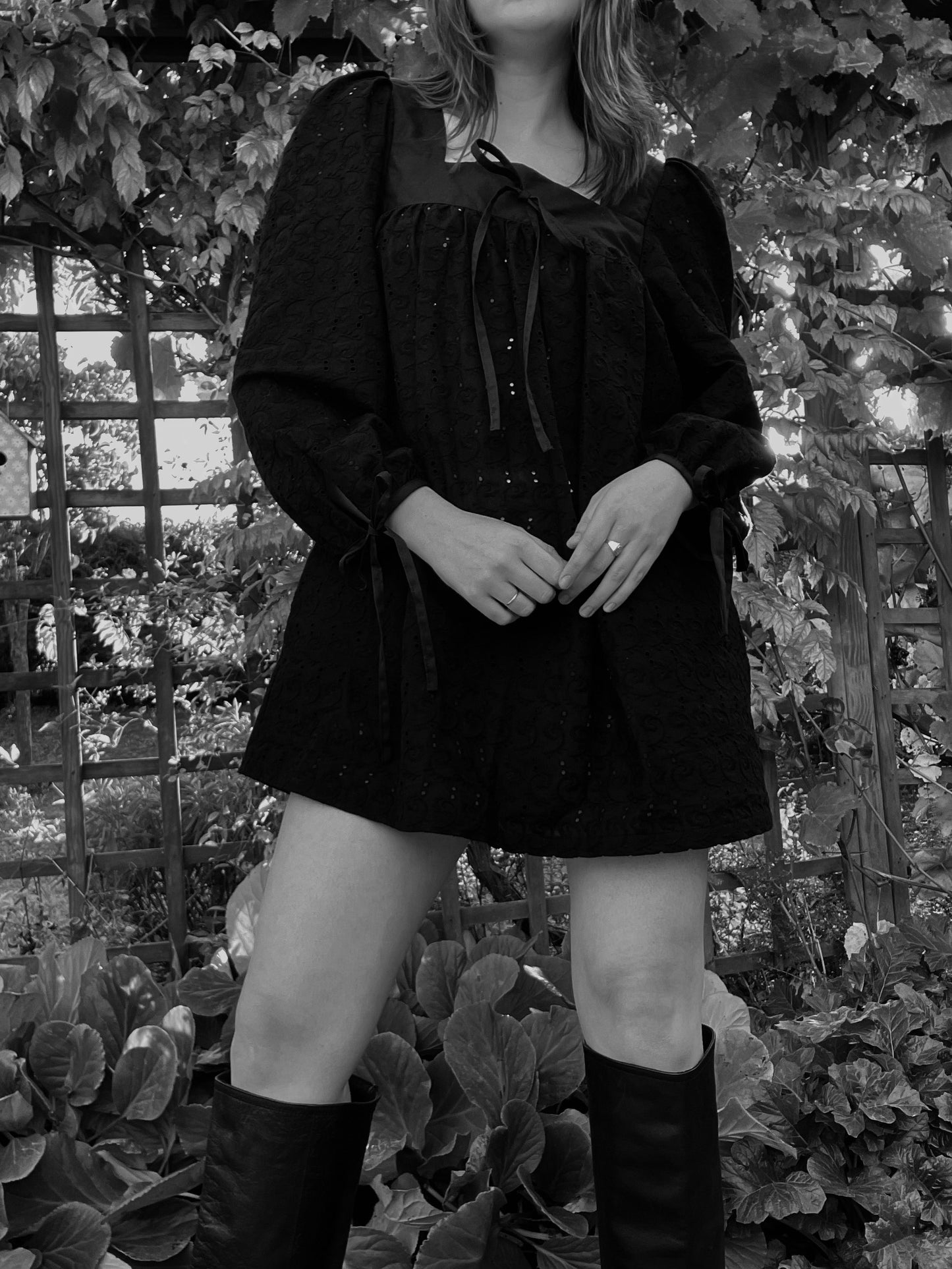 Robe Lana embroidery